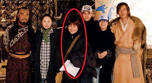 2006年,为让胡歌休息张冕坐前排丢了命,之后张冕父母多了个儿子_车祸_