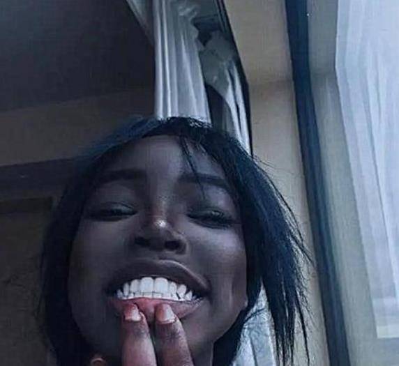 非洲最美"黑珍珠"火遍网络,因长相太漂亮,家人禁止独自出门