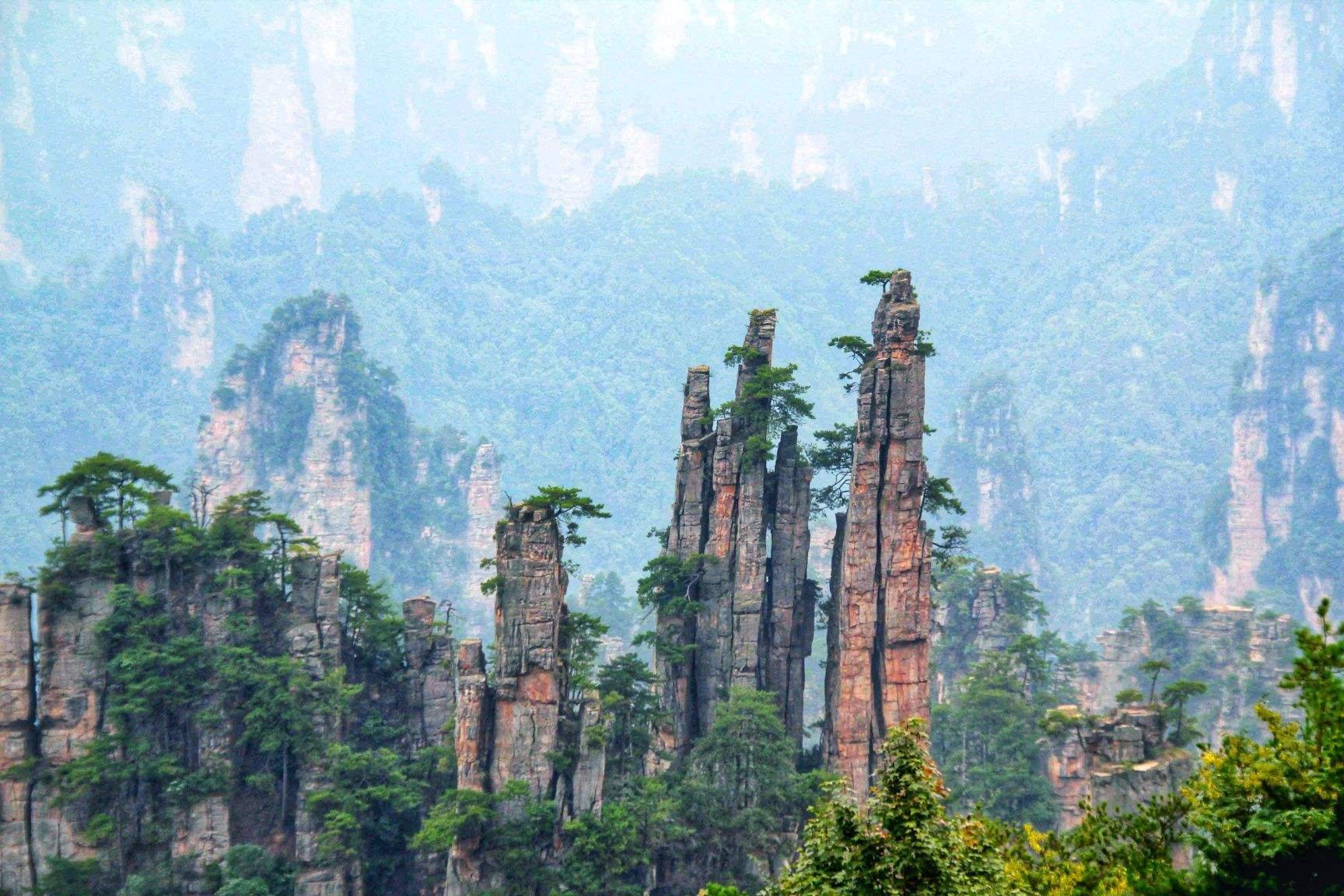 张家界天门山大峡谷旅行团玩五天报价张家界跟团旅游价格