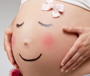 产妇怀孕期间整天打麻将，看到宝宝出生后，她后悔了_宝宝_家庭_医生。