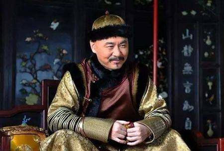男子戴价值上亿的乾隆扳指,专家要求上交,男子6字让专家尴尬_爱新觉罗