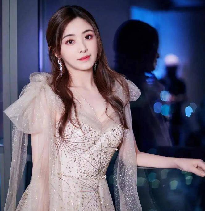 红得快,沉得更快,这6位"风光不再"的女星,各有各的短板_甘婷婷_张含韵