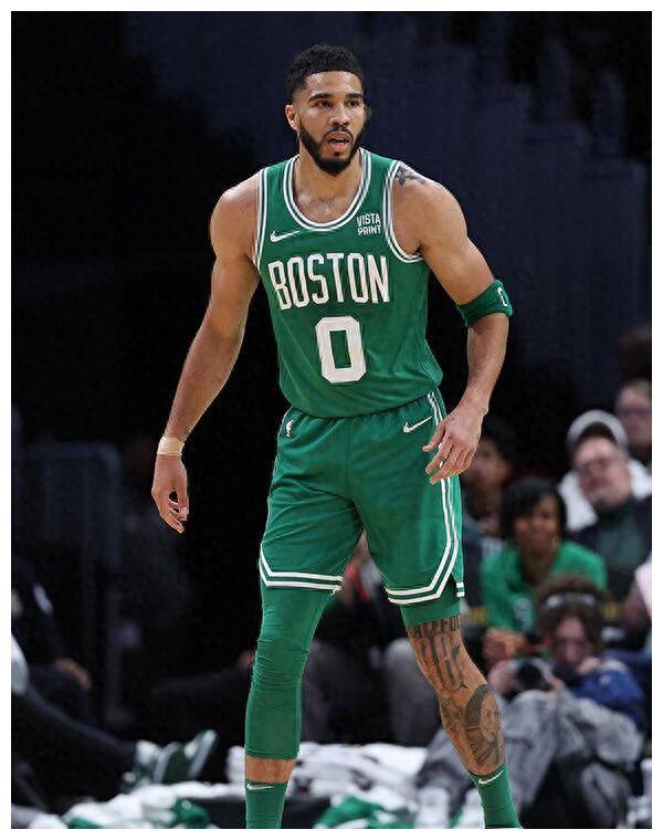 上半阵容轮休照样大胜,波士顿绿军横扫对手,六连胜霸