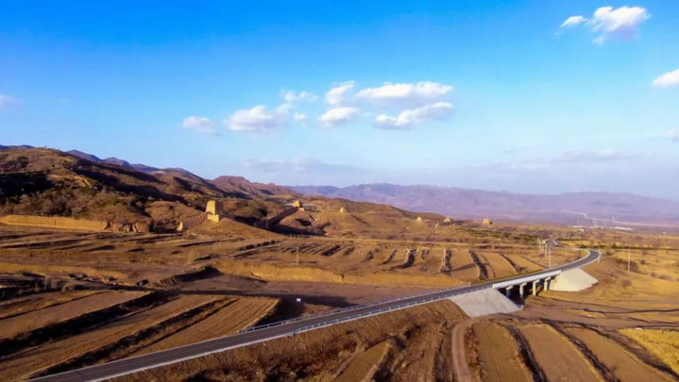 今年山西大同长城一号旅游公路全面建成