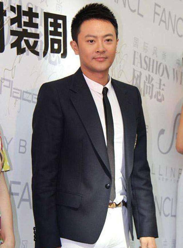 印小天只能演配角,昔日插刀兄弟却早成一线明星_网友_事业_年龄