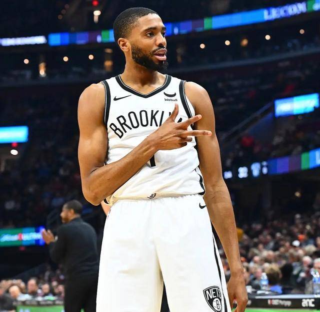 原创nba历史上持续全勤的铁人米卡尔布里奇斯