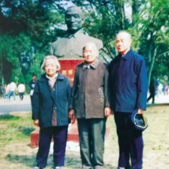 原创烈士董振堂血战高台死后被割头示众次子91岁找到其头颅下落