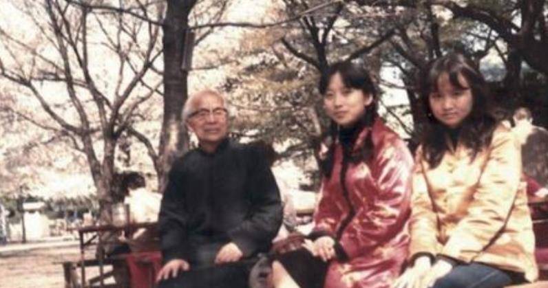 原创两面三刀的胡兰成嘴上对张爱玲甜言蜜语事实上却红颜知己不断