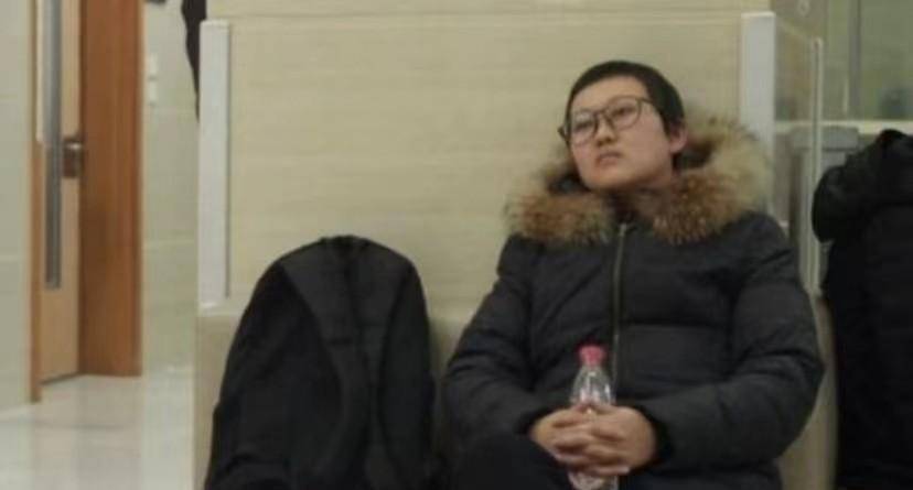 上海33岁女博士闫宏微:赴美抗癌病逝,今丈夫带幼女迎来新幸福_闫宏薇