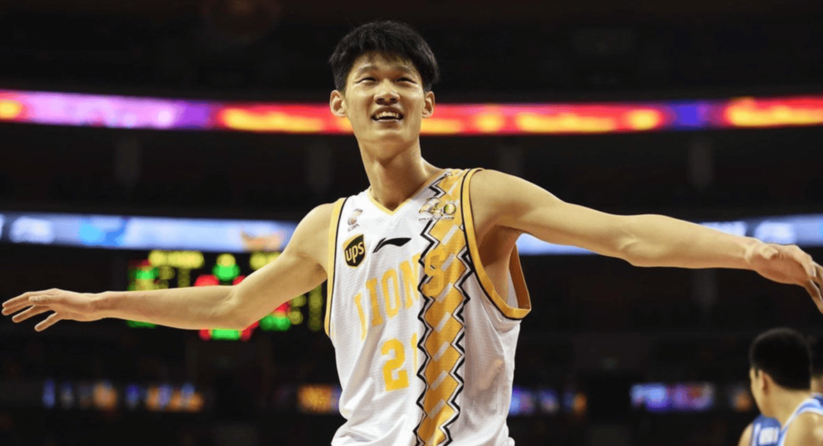 中国男篮之痛:球迷的眼泪,国手的苦!_胡金秋_支持_体育