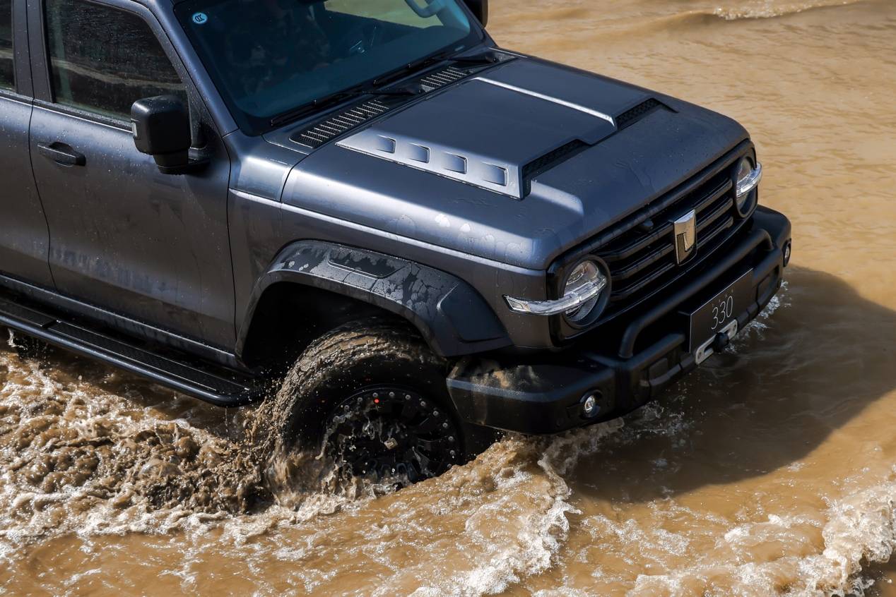 坦克330:硬派越野,新王当立!_搜狐汽车_搜狐网