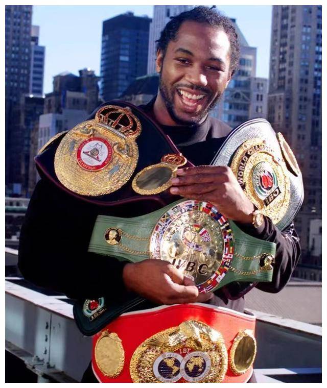 原创霍利菲尔德威胁3回合取胜刘易斯执教介入揭霍利怯弱真相