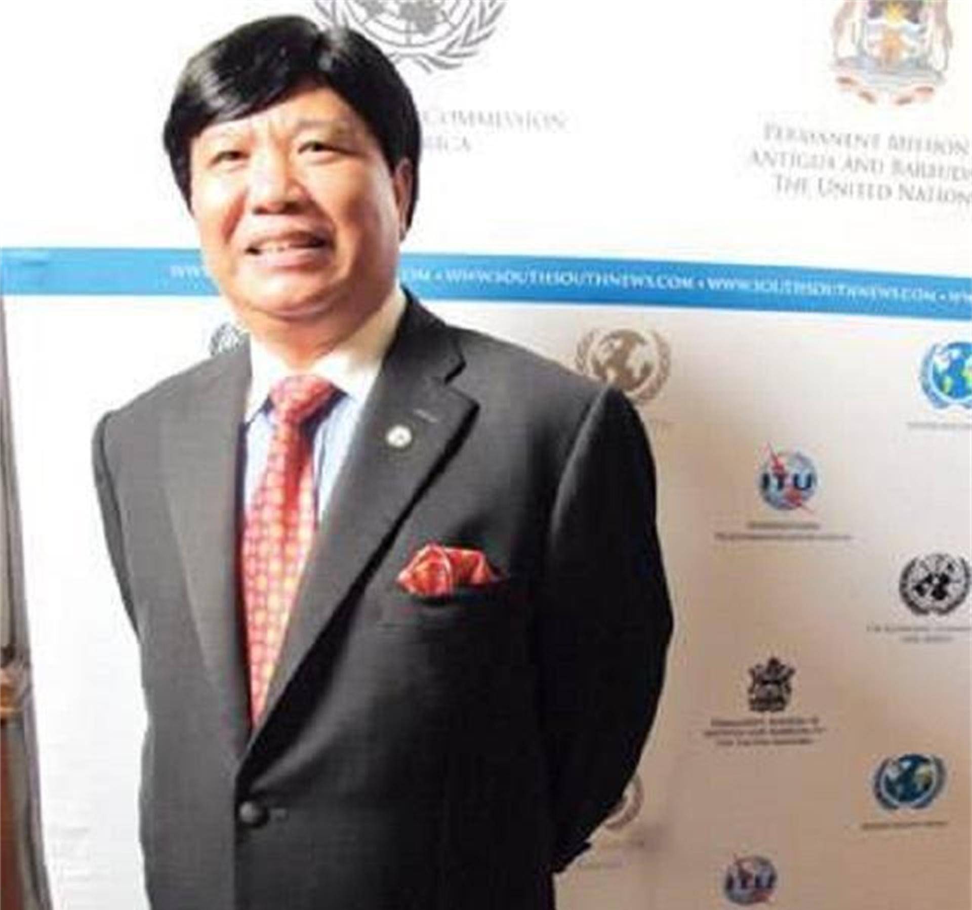 原创电池大王钟馨稼捐给美国7000万说中国穷与我何干现在过得如何