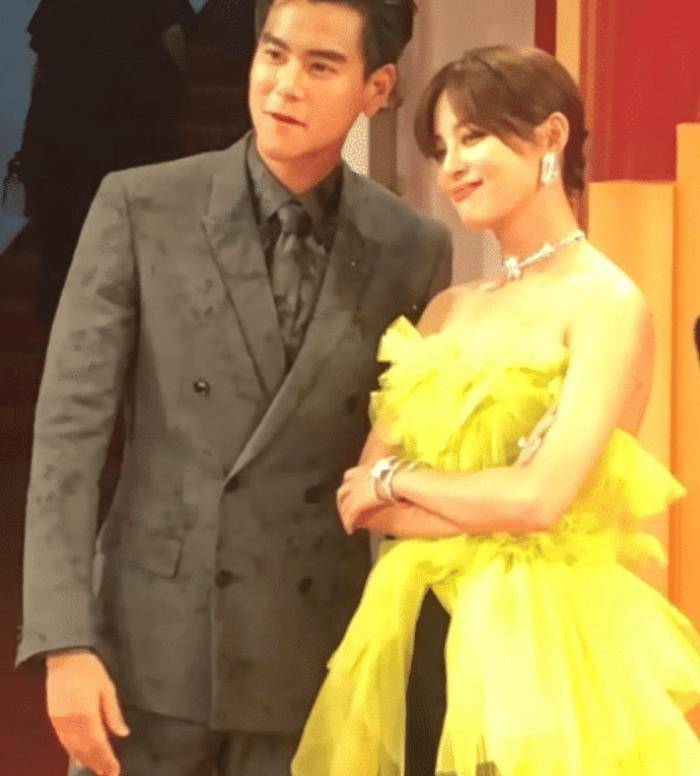 原创都是外裤内穿辛芷蕾却穿出老娘出场谁与争锋的气势太强了