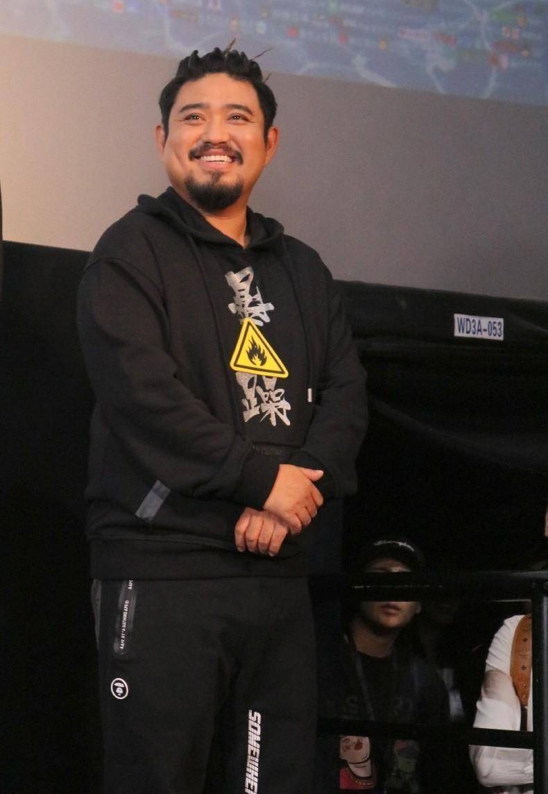 原创靠遗照火了一把沈腾的御用配角王成思演的秀念不简单