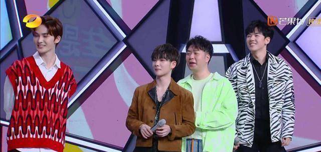 在最新一期节目中,《快本》请来了周震南,夏之光,朱