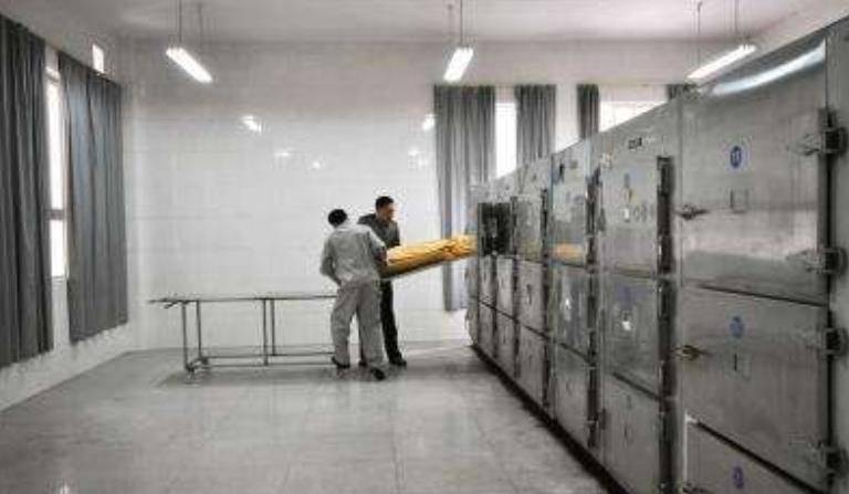 原创太平间员工月薪大约2500元为何很少有人主动辞职