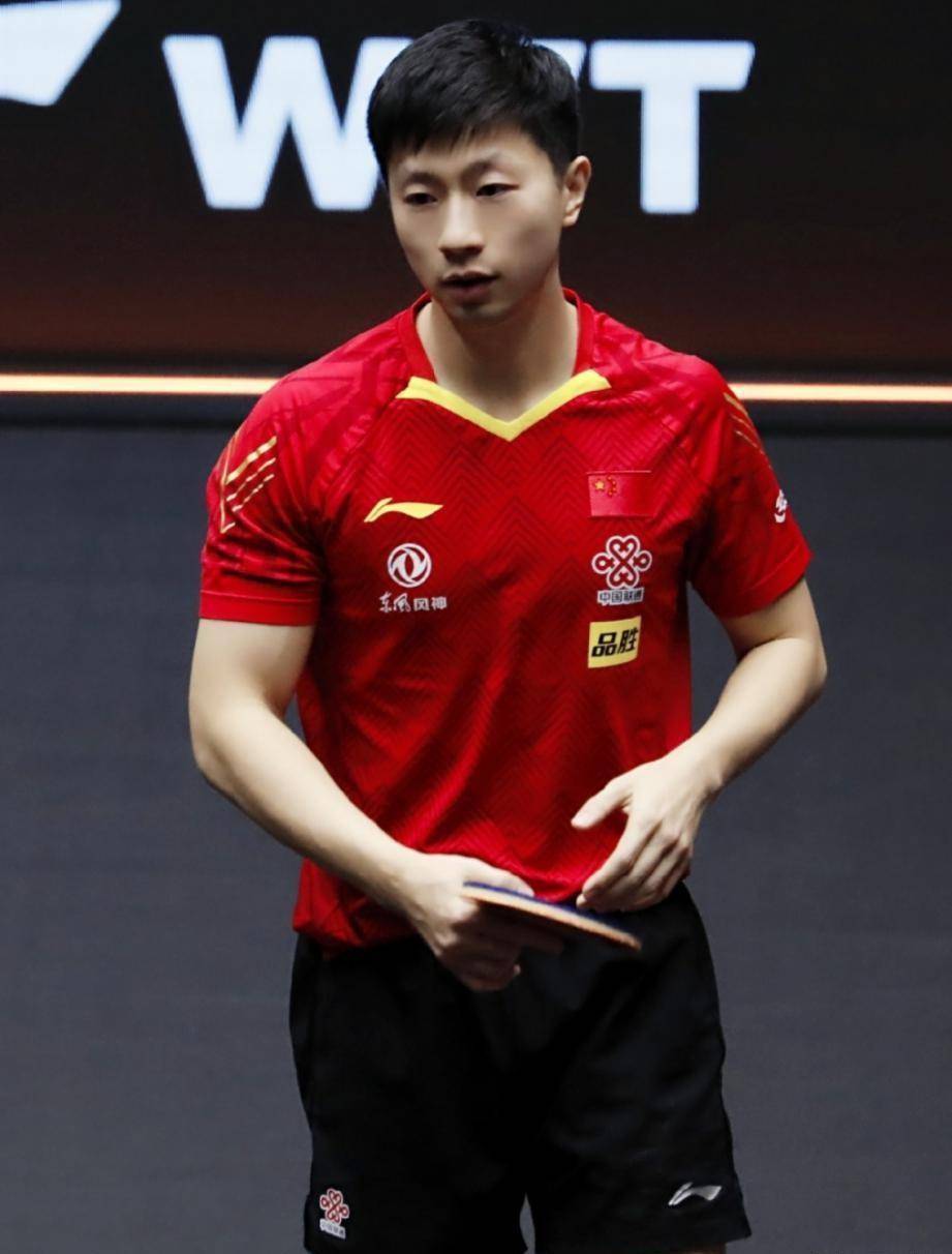 男乒荣耀夺冠!别看马龙长的又乖又可爱,赛场上的能力却不能小看_颜色_