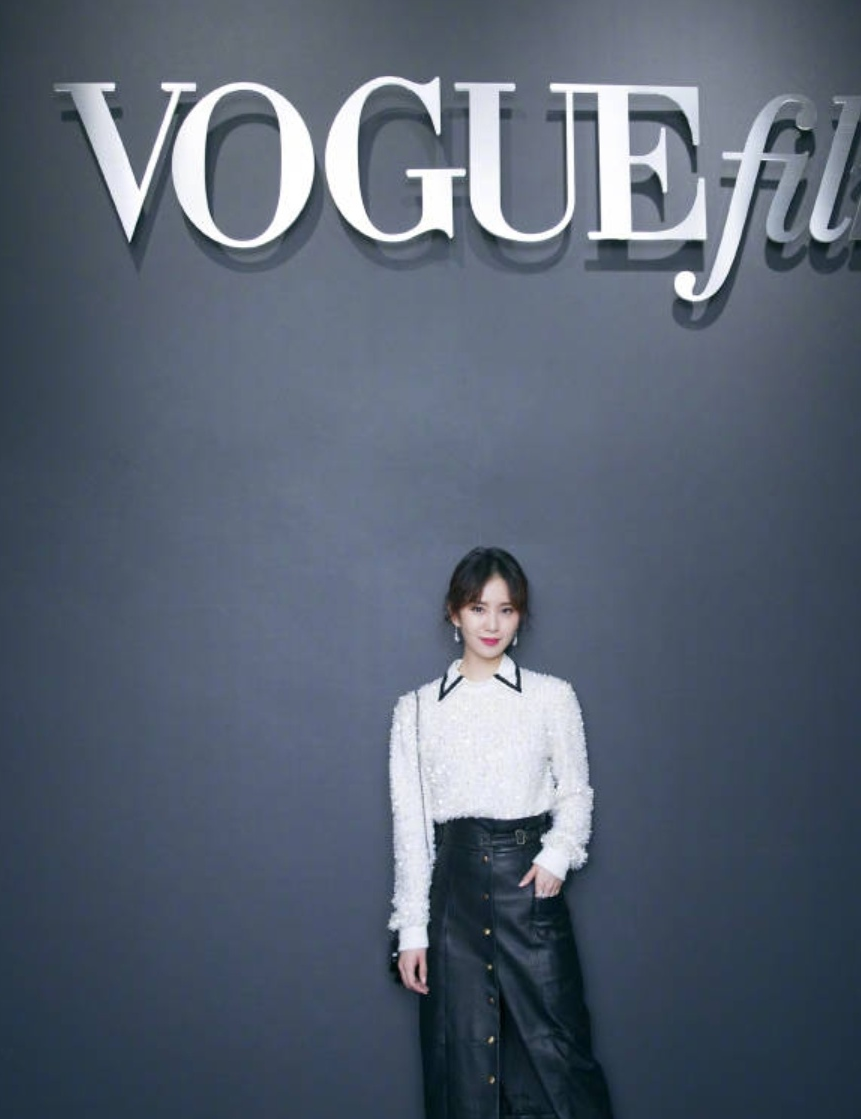 撩妹新技能,会了这4种拍照方法不怕你单身!_背景_照片_显得