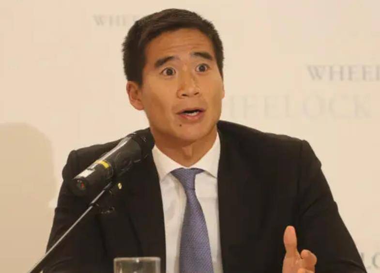 原创香港第一包租公名下房产15000多套每年光收租都有300多亿