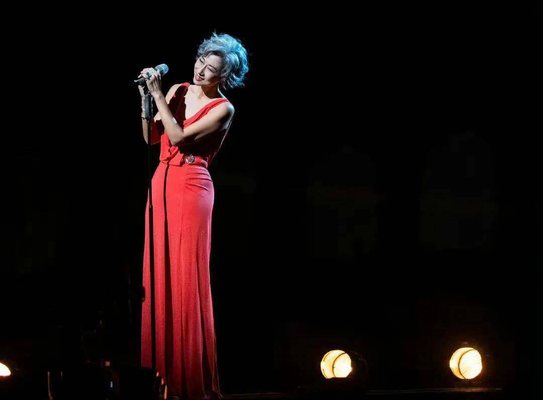 原创叶倩文有人说她是知名度最低也是最不重名利的乐坛天后