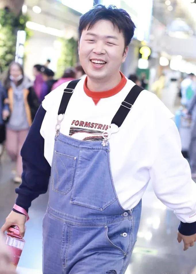 谢娜曾经说过杜海涛是隐形富豪,这句话不是空穴来风,首先就是大家一直