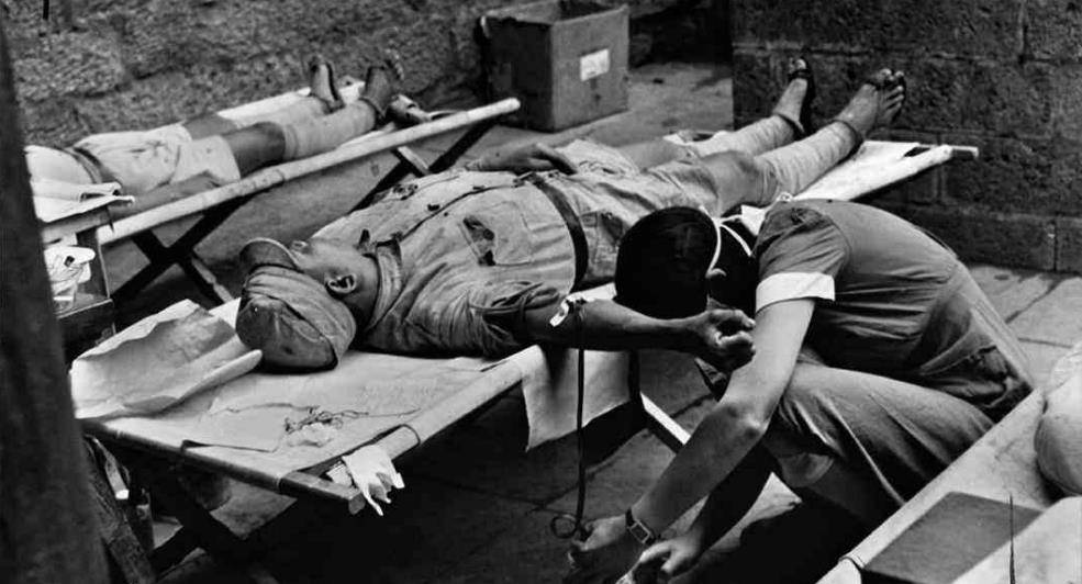 原创1984年大阅兵曾在老山战役中获得一等功的医护兵钟惠玲受邀参加
