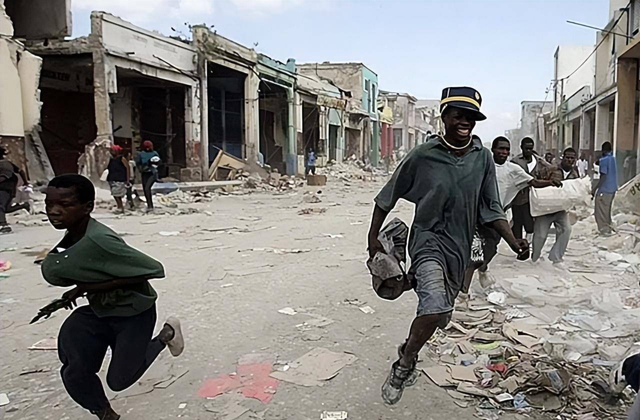 美国成为海地的实际主导者,华尔街银行家也代替了法国人,成了海地金融