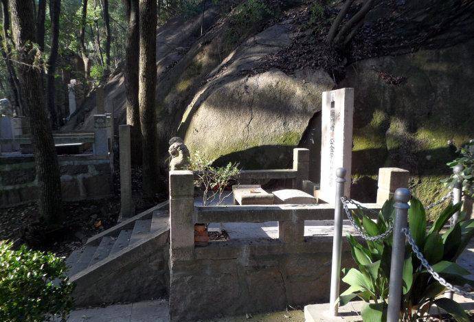 民国时期,上海滩流传着这样一句话,"杜月笙的面子,张啸林的胆子