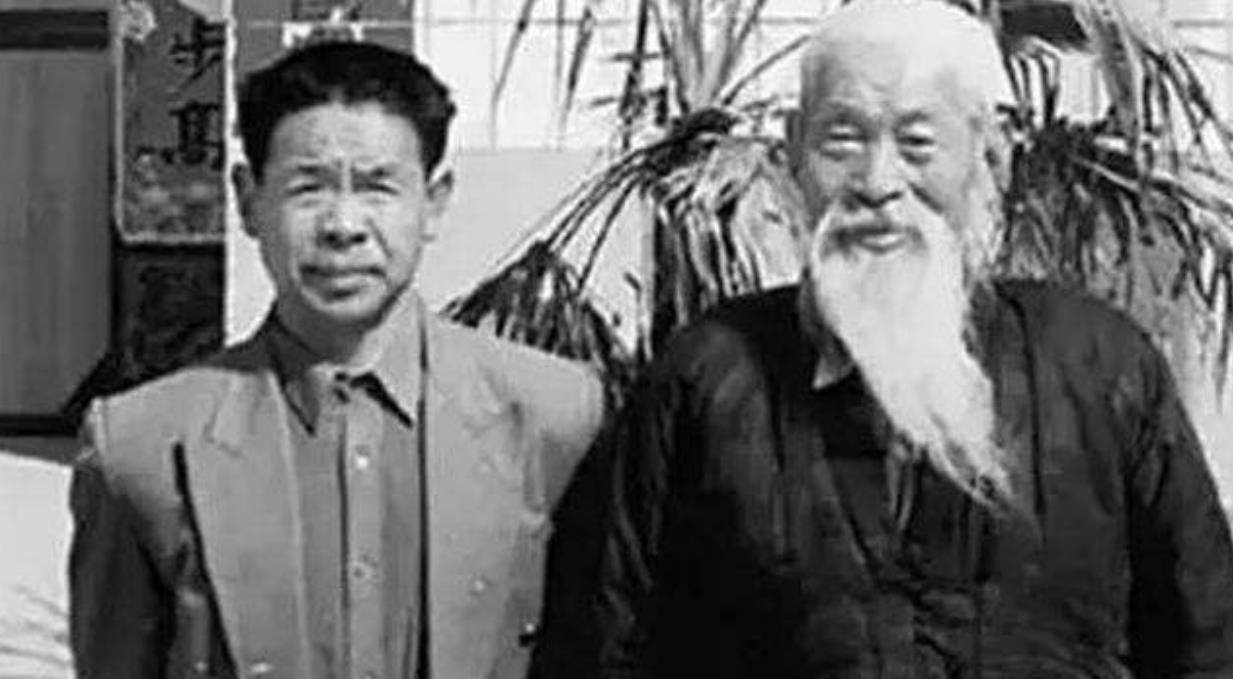 县委推举成了省政协委员,和著名戏剧表演艺术家常香玉,申凤梅等人一起