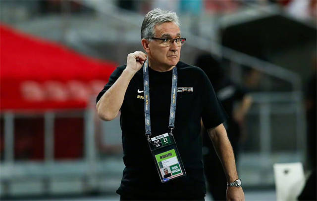 足协新掌门宋凯的眼光,也不比杜兆才陈戌源好,这次请的洋帅伊万诺维奇