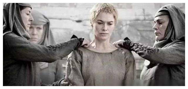 比莉·派佩:演《权游》瑟后,惊喜"裸替"现身!