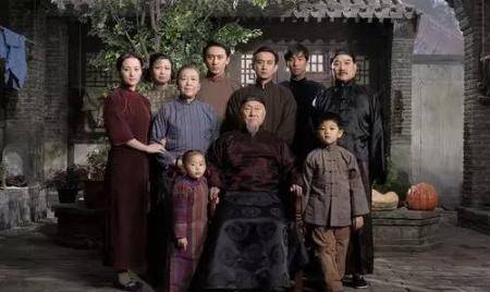 原创四世同堂里饮食描写一箭三雕的艺术效果