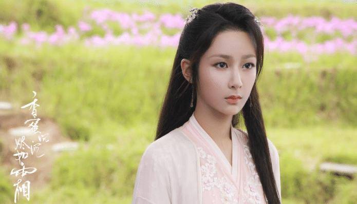 13年前"凭爹"将杨紫挤出剧组,时隔多年,只能给对方做配_宁丹琳_观众