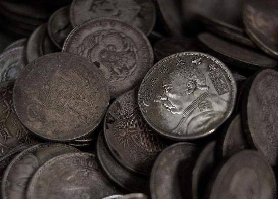 周福元一口回绝:"现在都是认钱不认人,这事办不了.