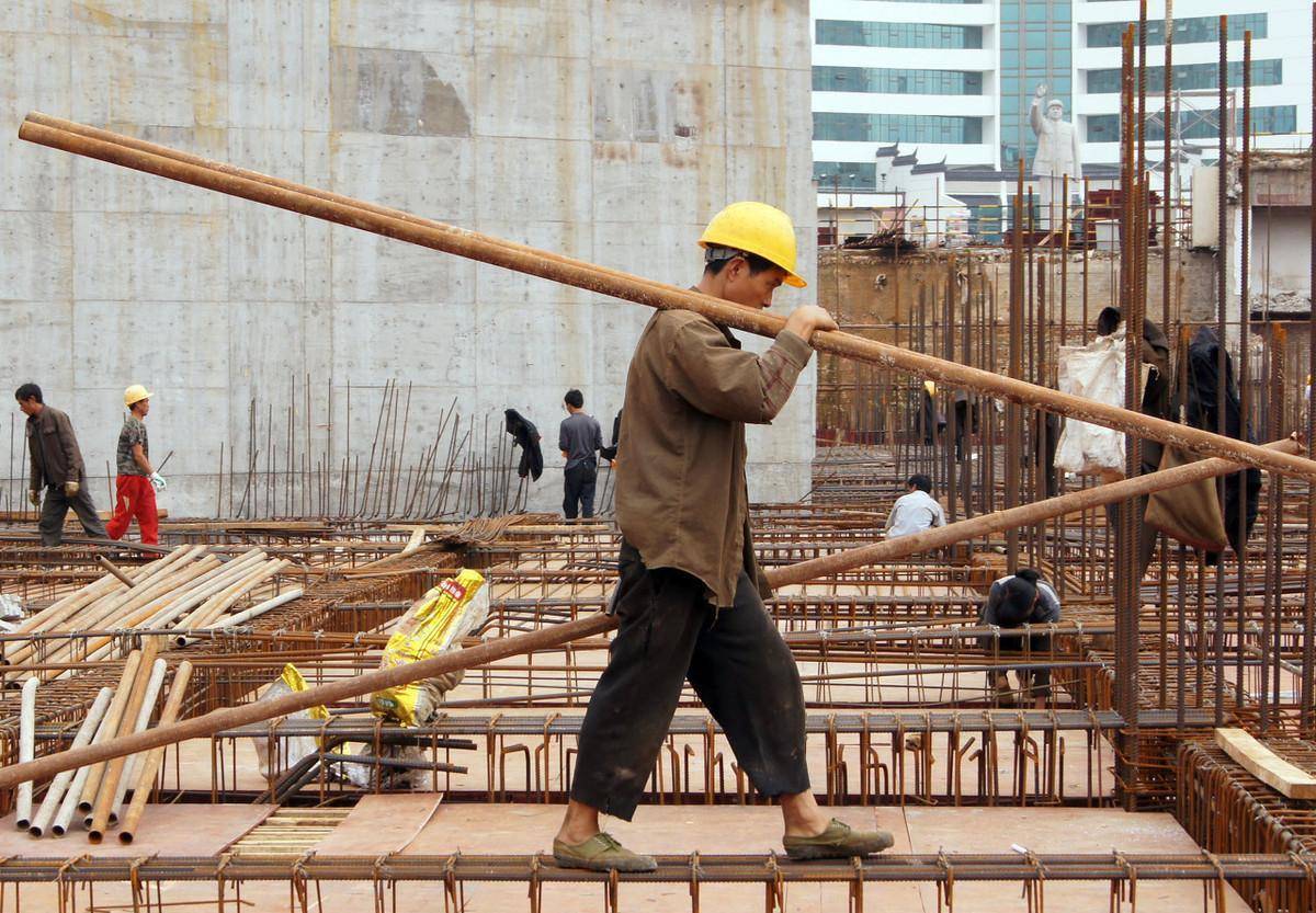 元拜师,成为亚洲赌王,双腿截肢后才想起师父的忠告_杨红光_工地_工友
