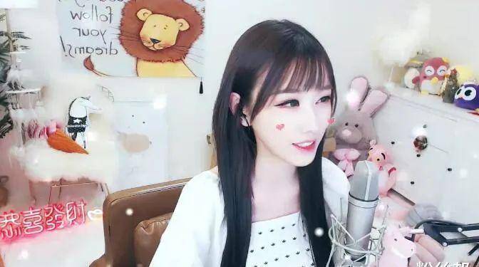 原创yy田子晴5周年庆神豪x哥秒榜献唱假面唱功堪比主播