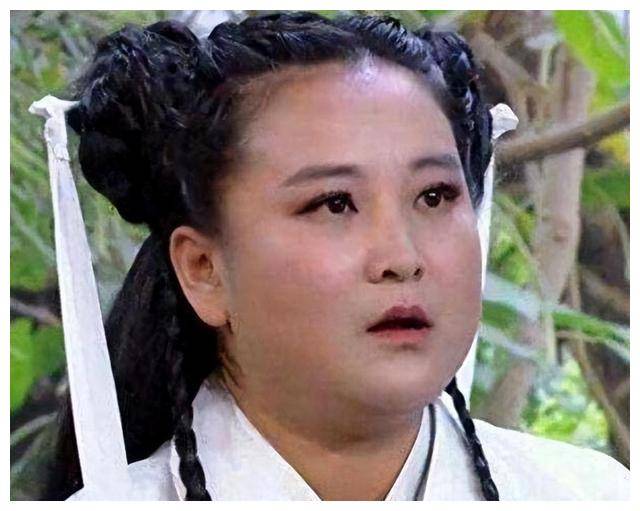 揭秘笑料背后的真相:贾玲,喜剧女王,揭秘真相!_质疑_舞台_欢笑声