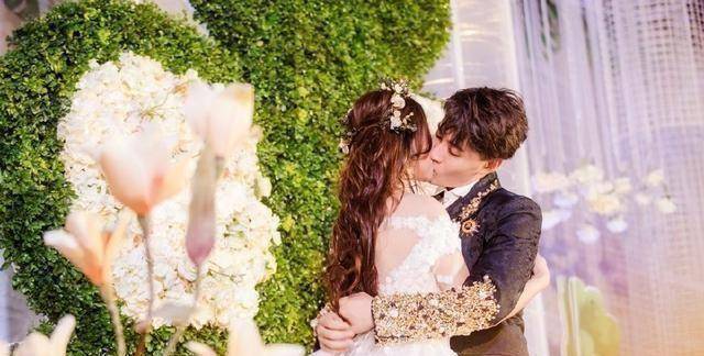 你们有没有感觉很熟悉,就是鼠标的扮演者,张艺文啦.