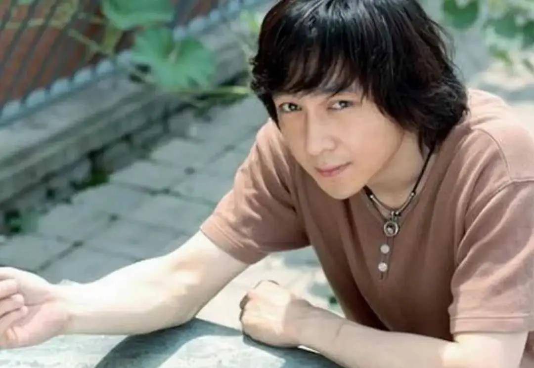 苏可:长相帅气戏也好,娶圈外小娇妻,幸福圆满_孙红雷_演出_朋友