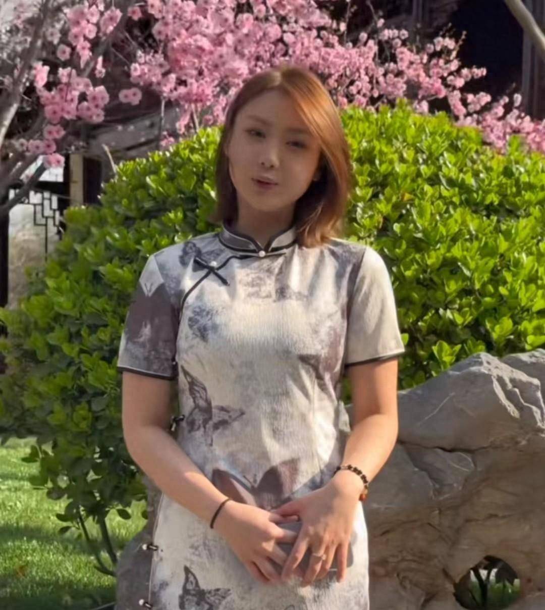 东北冻梨董赤赤勇闯江南扬州晚报辣评大甜妹网友神评论笑发财