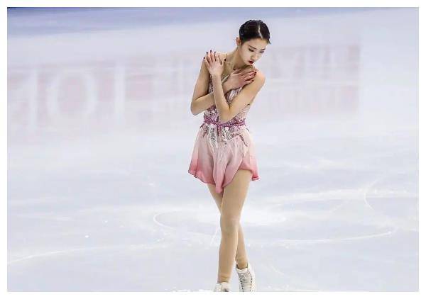 原创中国花滑女神陈虹伊魅力四大洲赛颜值与实力双重惊艳