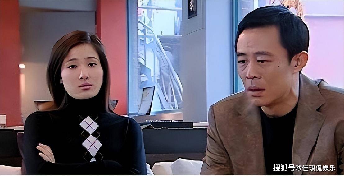 原创她离婚只字不提前夫侯勇和女儿患难与共如今45岁似冻龄少女