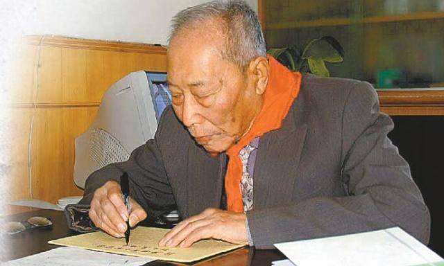 清朝最后一位亲王,活到2015年,成为了一部活历史_四合院_爱新觉罗·