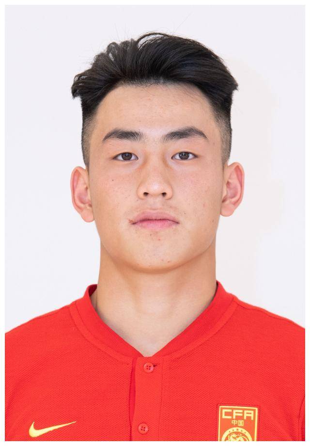 原创国足老将现状武磊艾克森老去接班人迟未涌现