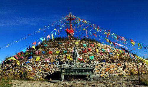 清朝是如何管理蒙古的采取相对怀柔的宗教政策是其重心