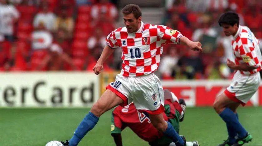 那年,一首"生命之杯"彻底点燃了全世界的足球热情,在那个疯狂的法兰西