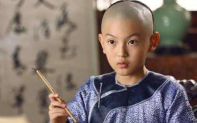 年妃死后,雍正皇帝把所有的寄托都放在了他们唯一活下来的孩子福惠