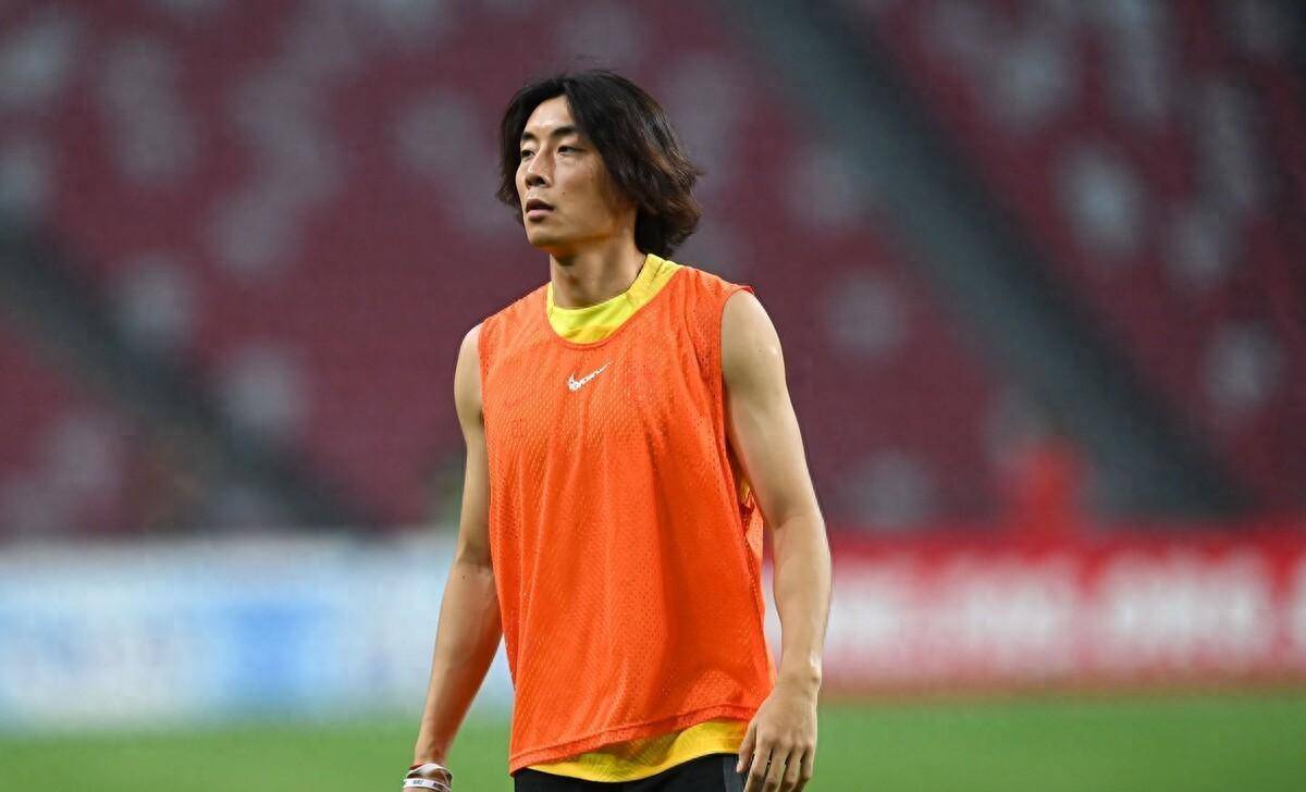 如果我是伊万,主场对新加坡比赛会放弃刘洋,使用前留洋球星李磊_球员_