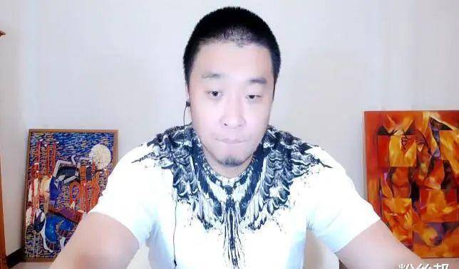 "荣辱不惊"被称伪土豪,开播比主播还敬业_礼物_玩家_大哥
